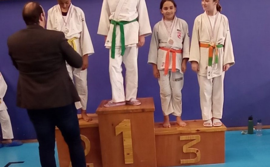 Louane en bronze à Toulon